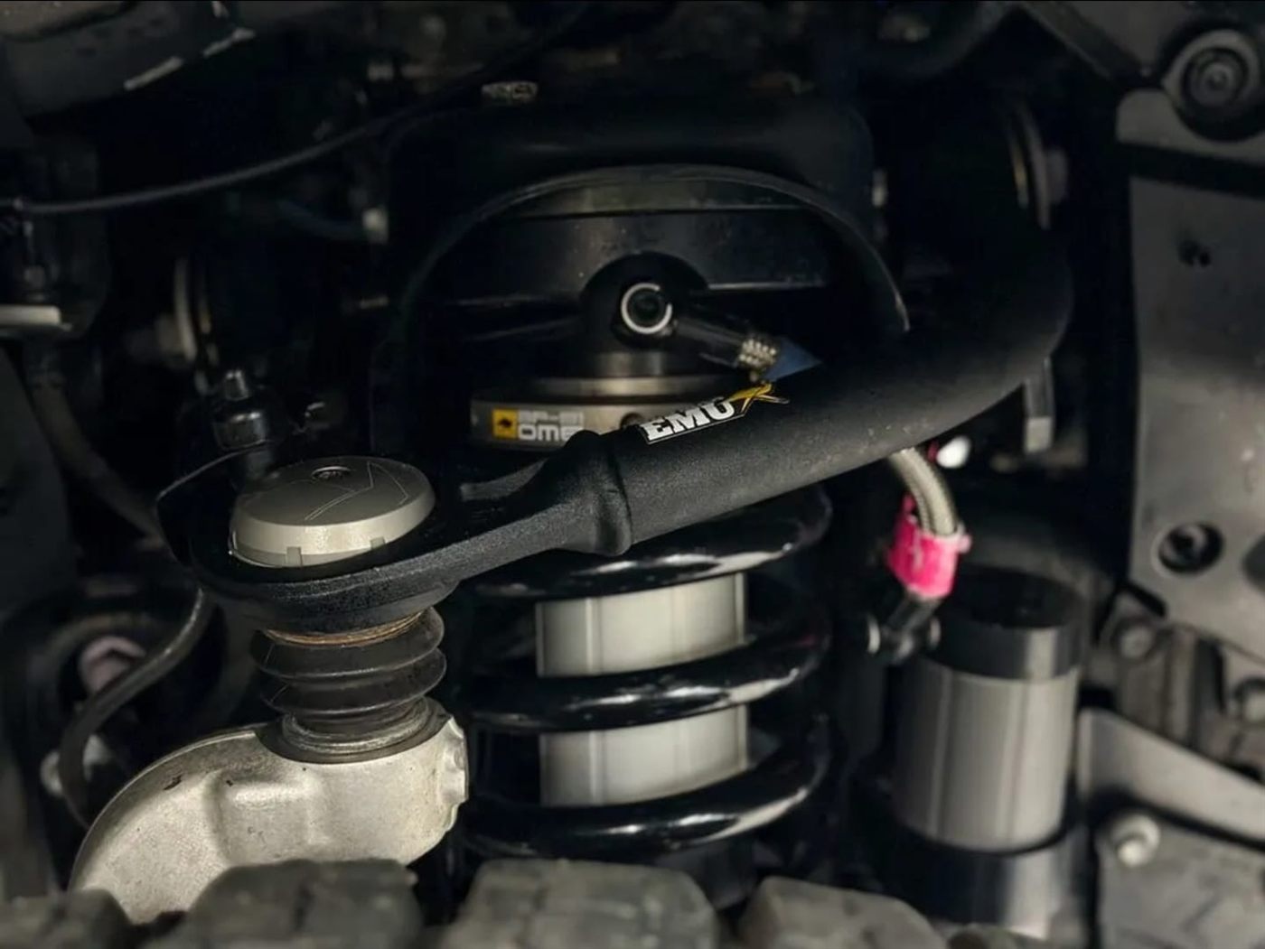 Toyota Land Cruiser 300 BMS